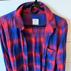 American Eagle Women's Flannel Blue and Red Large
